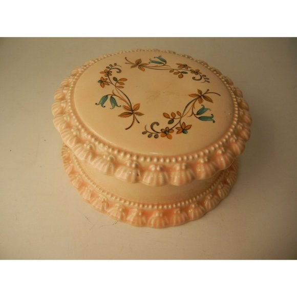 Vintage 1988 trinket dish, Gator Mold Co. covered ring dish 3" by 1 in. floral - Picture 2 of 8